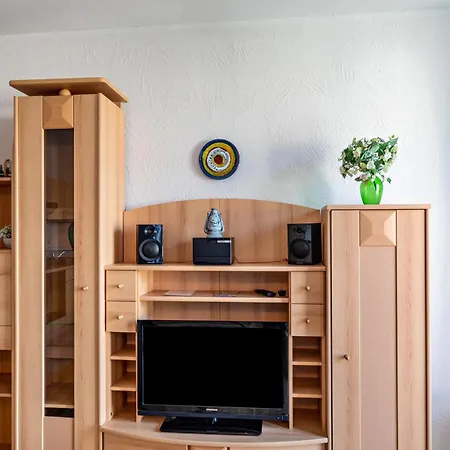 Kaiser Apartment *